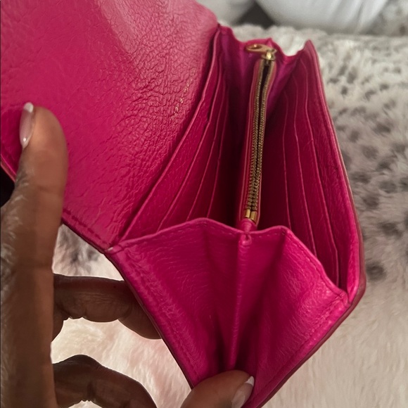 Marc by Marc Jacobs Pink Leather Wallet with Gold-Tone Accents - Picture 2 of 4